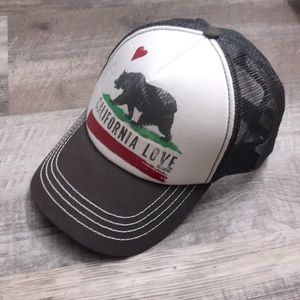Billabong “California Love” Trucker Hat